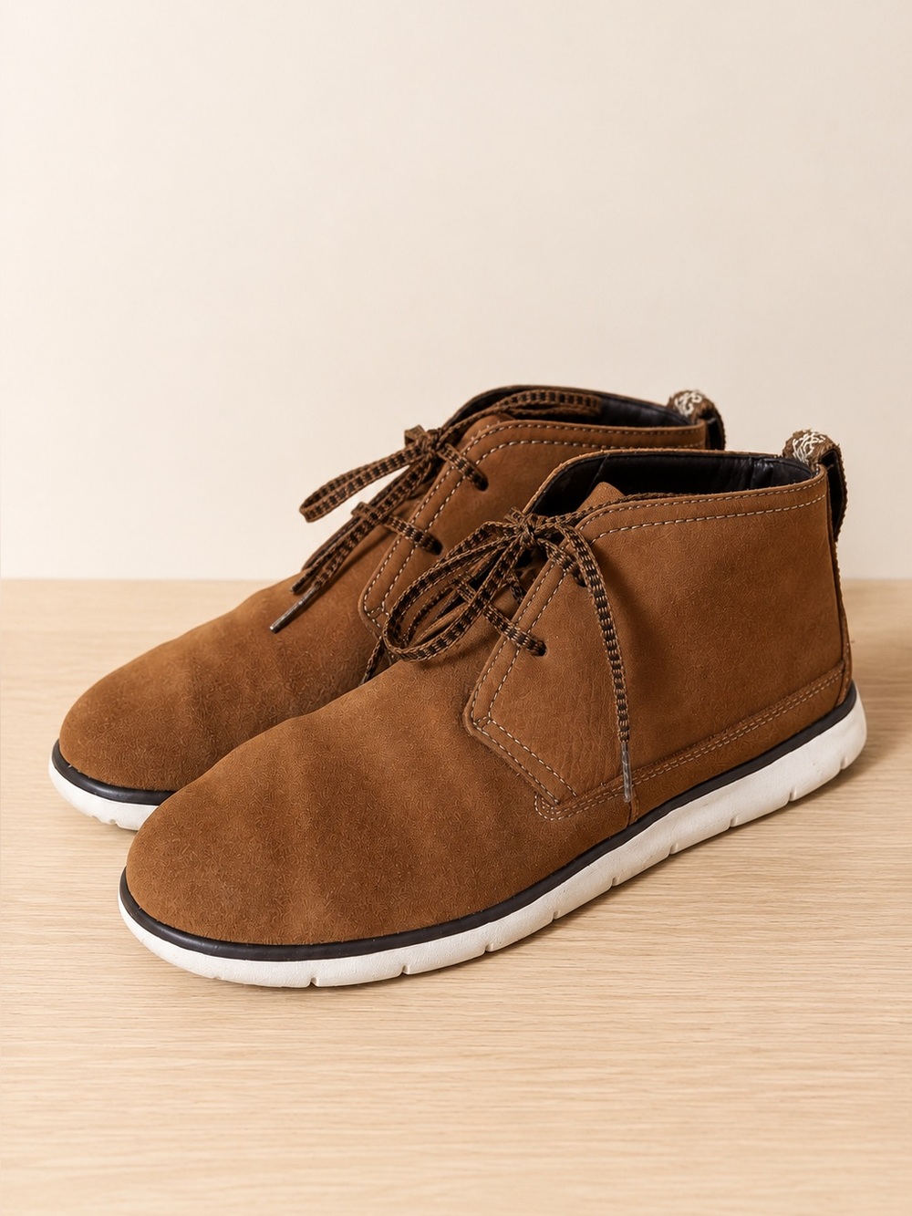 UGG Chukka Boots Men’s Size 7.5 Chestnut Suede Treadlite Lightweight Waterproof